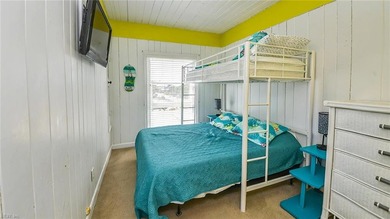 A true Sandbridge Original Flat-Top Oceanfront built like a - photo 32