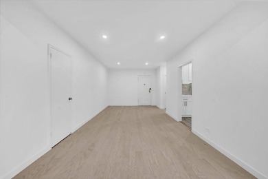Welcome to Cryder Point. This sun-filled 1-bedroom, 1-bath co-op - photo 5