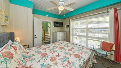 A true Sandbridge Original Flat-Top Oceanfront built like a - photo 42