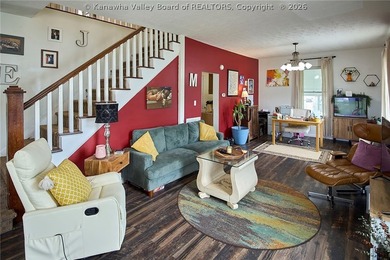 Spacious 2-story home in a convenient Dunbar location! This home - photo 4