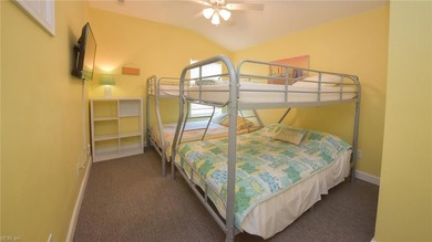 A true Sandbridge Original Flat-Top Oceanfront built like a - photo 44