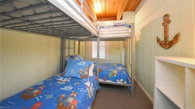A true Sandbridge Original Flat-Top Oceanfront built like a - photo 46