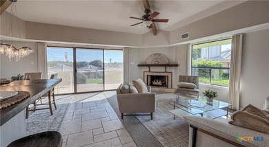 Gorgeous 2 bedroom 2 bath HORSESHOE BAY TOWNHOME - has been - photo 6