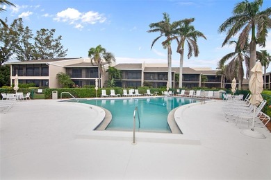 Experience breathtaking beach and Gulf views from this spacious - photo 8
