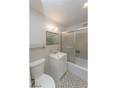 Affordable Lakewood living awaits with this studio unit at Lake - photo 7