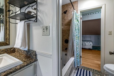 This beautiful 2 bedroom PLUS loft, making the condo live like a - photo 13