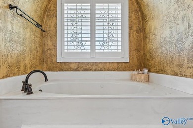 Discover this exceptional 4-bedroom, 4-bath home offering over - photo 17