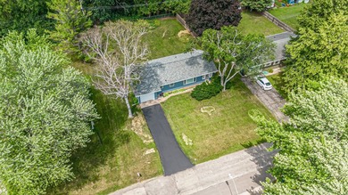 Charming and beautifully updated 3 bedroom 1 bath home situated - photo 18