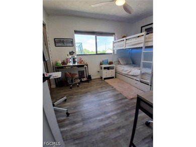 Private Country Living with Modern Updates on 2.5 Acres! Escape - photo 19