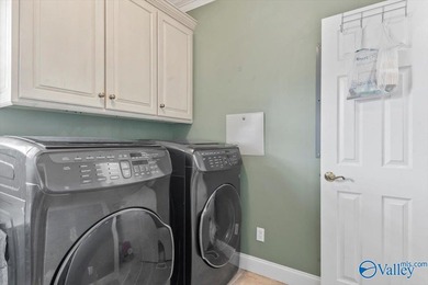 Discover this exceptional 4-bedroom, 4-bath home offering over - photo 20