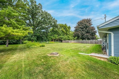 Charming and beautifully updated 3 bedroom 1 bath home situated - photo 21
