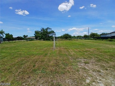 Private Country Living with Modern Updates on 2.5 Acres! Escape - photo 29