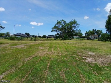 Private Country Living with Modern Updates on 2.5 Acres! Escape - photo 34