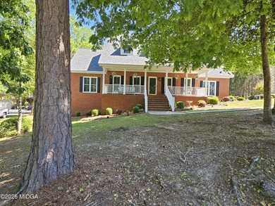 BACK ON THE MARKET DUE TO NO FAULT OF THE SELLER. Ready to spend - photo 2