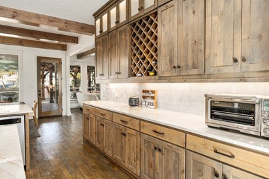 Updated Waterfront Home in The Pinnacle Golf Club, Cedar Creek - photo 10