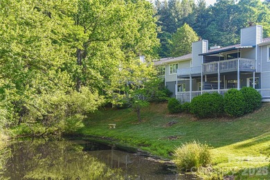Enjoy low maintenance living and a prime location! Spacious - photo 2