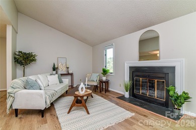 Enjoy low maintenance living and a prime location! Spacious - photo 6