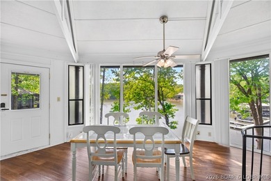 Enjoy treehouse-style living with true lakefront views and all - photo 26