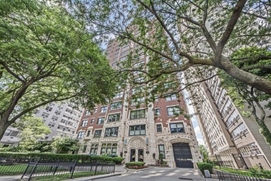 Lake Home For Sale in Chicago, Illinois