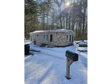 Governors Lake Home Sale Pending in Raymond New Hampshire