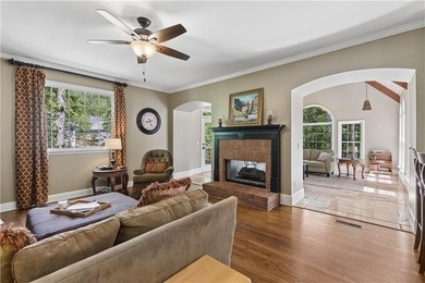 Southern Charm Meets Storybook Setting - Welcome to a truly - photo 16