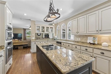 Southern Charm Meets Storybook Setting - Welcome to a truly - photo 23