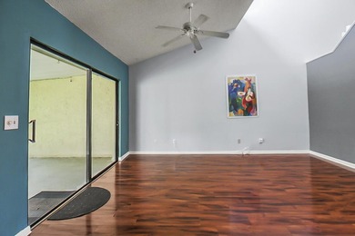 Best kept secret in Palm City, Lovely 3 bedroom townhome, two - photo 24