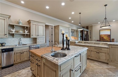 Experience exceptional craftsmanship & timeless design in this - photo 29