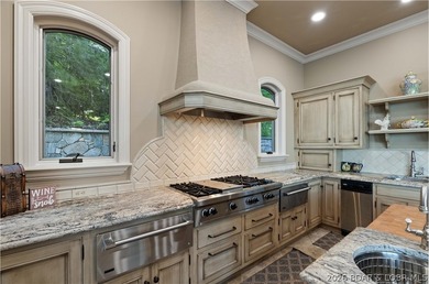 Experience exceptional craftsmanship & timeless design in this - photo 30