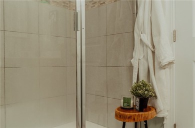 Step into style, space and convenience with this stunning nearly - photo 31