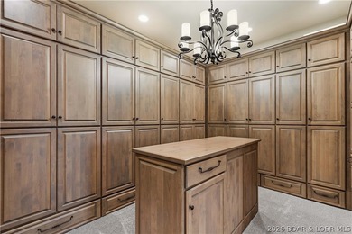 Experience exceptional craftsmanship & timeless design in this - photo 43