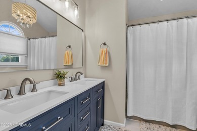 Welcome to this spacious 2 story colonial in Shelter Cove. This - photo 18