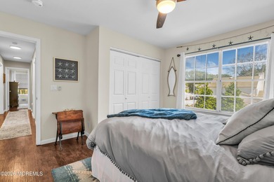 Welcome to this spacious 2 story colonial in Shelter Cove. This - photo 20