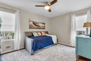 Welcome to this spacious 2 story colonial in Shelter Cove. This - photo 21