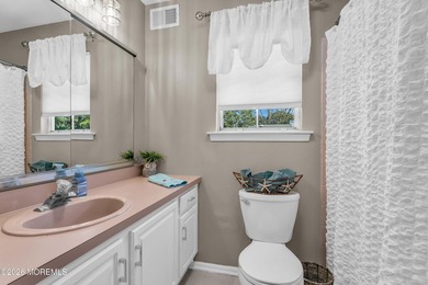 Welcome to this spacious 2 story colonial in Shelter Cove. This - photo 23