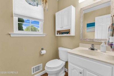 Welcome to this spacious 2 story colonial in Shelter Cove. This - photo 24