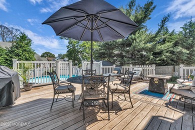 Welcome to this spacious 2 story colonial in Shelter Cove. This - photo 26