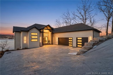 Lake of the Ozarks Home For Sale in Porto Cima Missouri