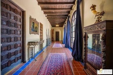 Hidden behind walls and gates in Old Las Palmas, The Cloisters - photo 46