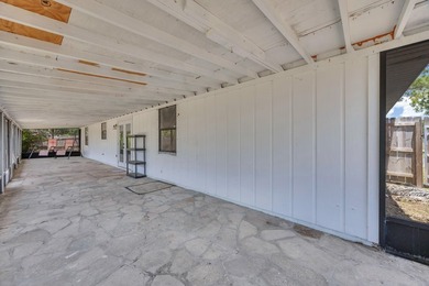 Welcome home to this Sebastian Highlands property, situated on a - photo 22