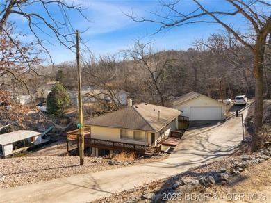 Updated Lake Front Home with Cove protection and Main Channel - photo 4
