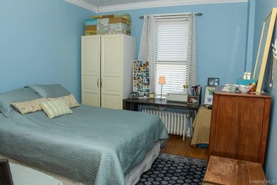 UNRIVALED LAYOUT & SUPERIOR SCALE : UNIQUE ZONED FOR P.S. 101Q ! - photo 9