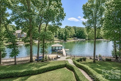 This exceptional Lake Norman waterfront investment property in - photo 1