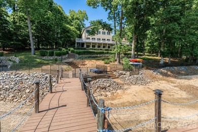 This exceptional Lake Norman waterfront investment property in - photo 2