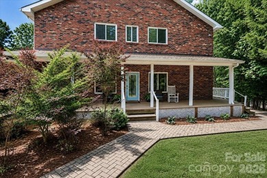 This exceptional Lake Norman waterfront investment property in - photo 5
