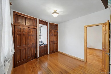 Prime Location, In The Heart Of Flushing Downtown. Very Close To - photo 11