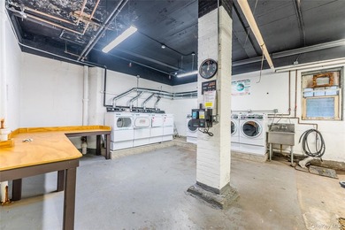 Prime Location, In The Heart Of Flushing Downtown. Very Close To - photo 19