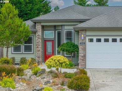 Welcome to this move-in ready custom home in the sought-after - photo 4