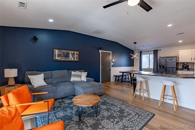 Discover the perfect combination of modern updates and lake-area - photo 10