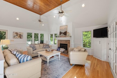 Golf course living wrapped in maritime forest privacy. Nestled - photo 20
